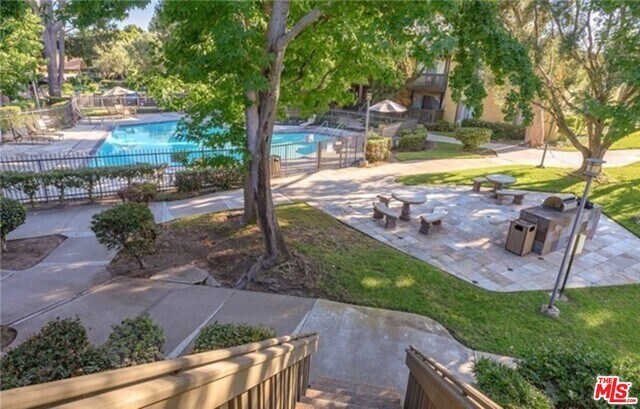 Foto del edificio - 23320 Marigold Ave