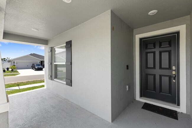 Building Photo - 2172 Desert Rose Dr