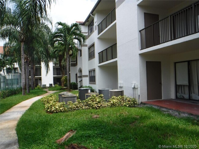 Foto del edificio - 510 S Park Rd