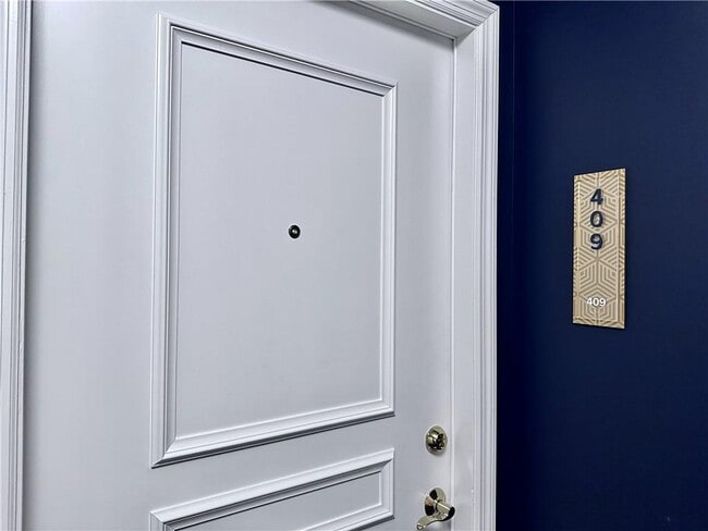 Building Photo - 199 14th St NE