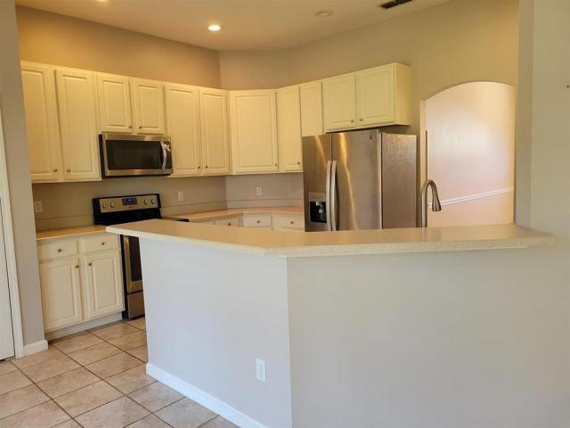 Building Photo - 3 bedroom in Elkton FL 32033