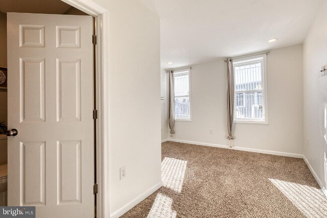 Foto del edificio - 2515 E Fayette St