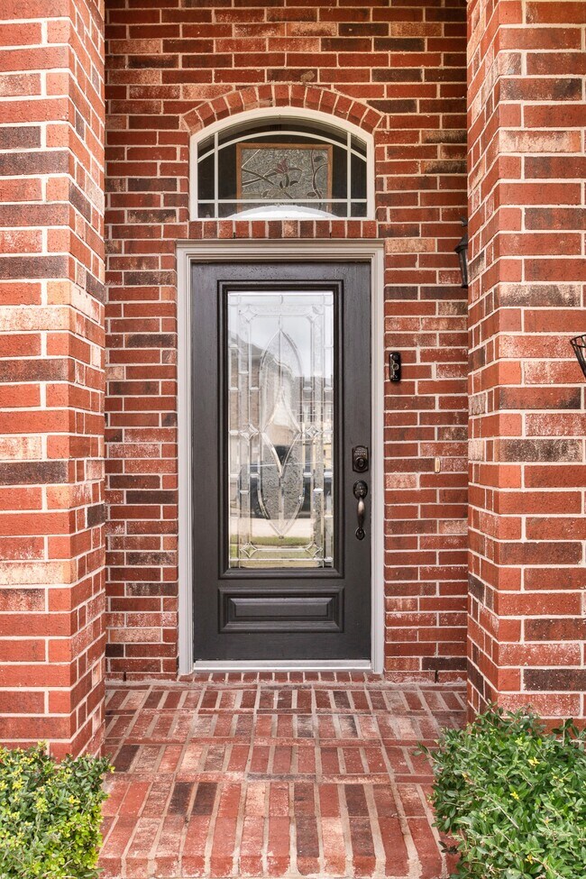 Foto del edificio - 15314 Hazen Point Dr