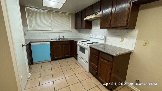 Foto del edificio - 2502 Quiver Ln