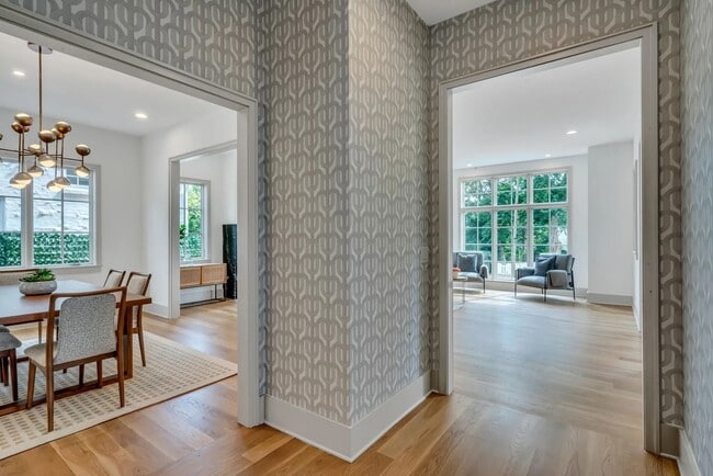 Foto del edificio - 1806 Primrose Ave