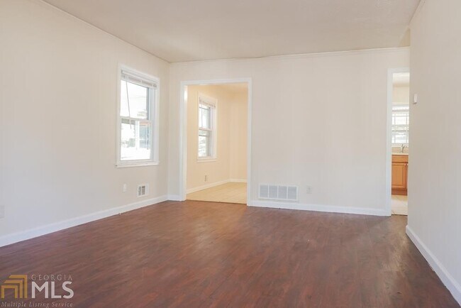 Building Photo - 1189 Stoneybrook Rd