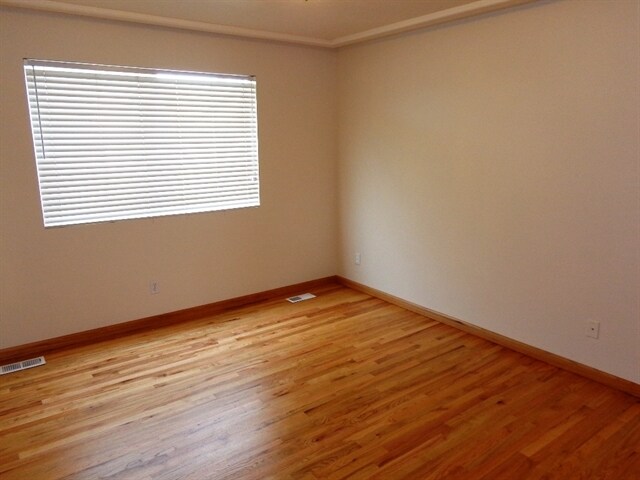 Building Photo - 14354 S Debrian Way