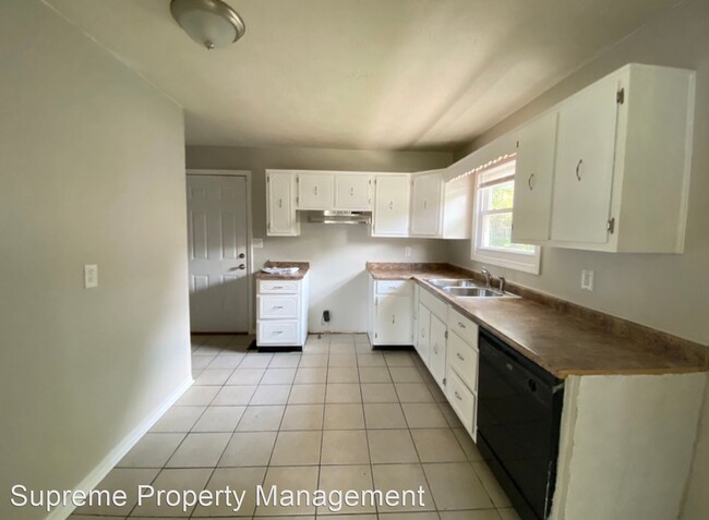 Building Photo - 3 br, 1 bath House - 3914 Thrush Drive