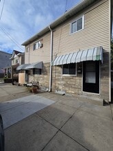 Building Photo - 215-217-217 15th St