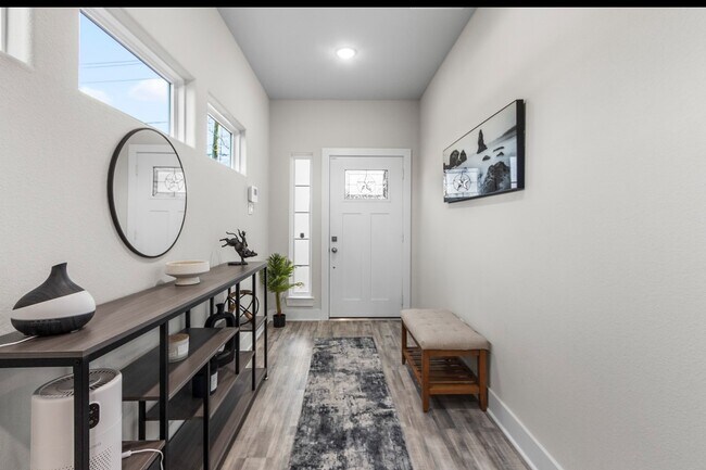 Building Photo - 4681 Bellfort Ave
