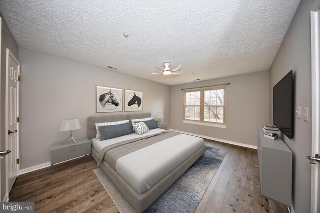 Foto del edificio - 1717 Landmark Dr