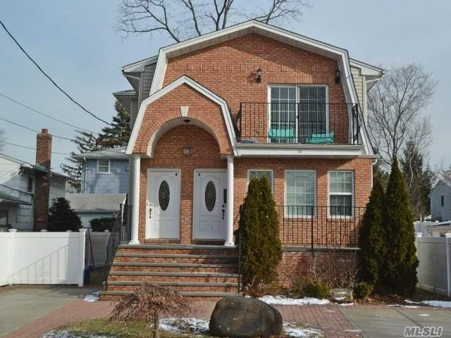 Building Photo - 38 Sintsink Dr W