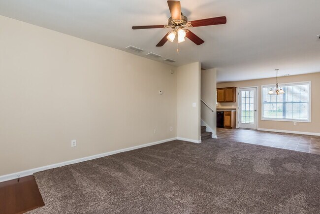 Building Photo - 5792 Castlebrook Dr