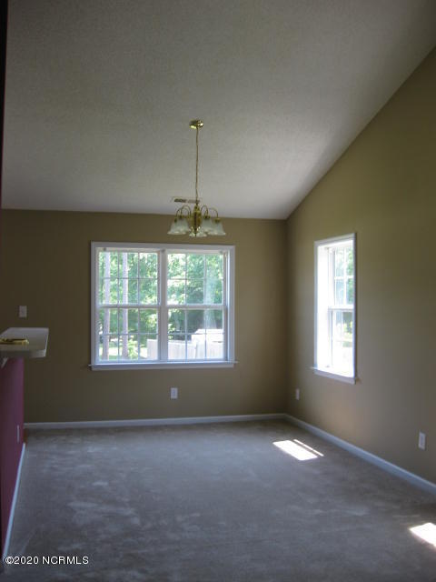 Building Photo - 1003 Huff Dr