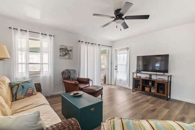 Foto del edificio - Furnished * AVAIL Now Through 11/1 * $1,69...