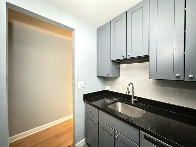 Foto del edificio - 663 W Grace St