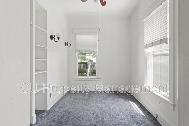 Foto del edificio - 512 W Clark St