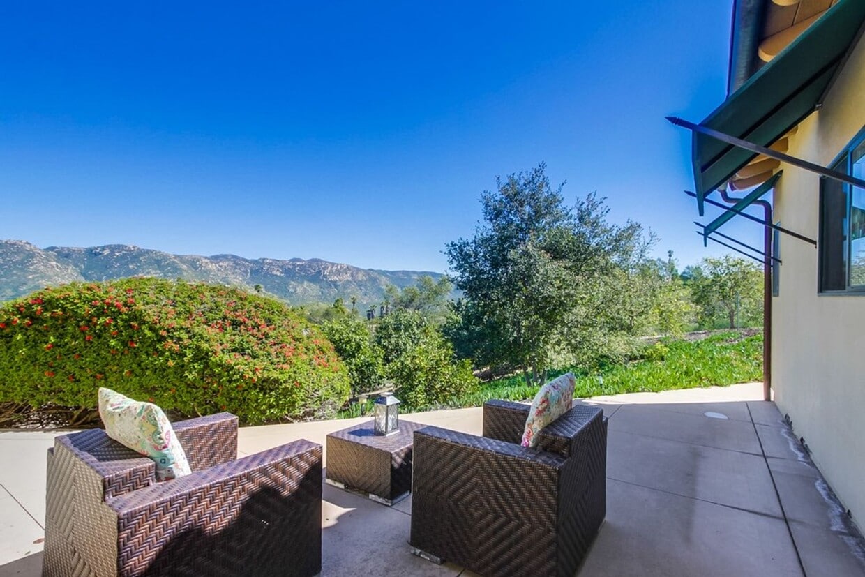 Primary Photo - Peaceful Escondido 1BR with a full kitchen...