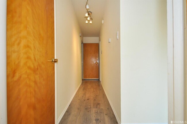 Foto del edificio - 234 Duncan St