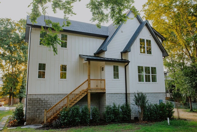 Photo - 1000 Camilla Caldwell Ln House