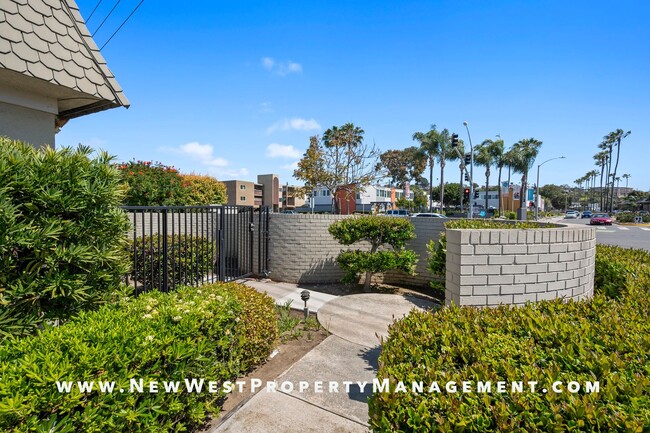 Foto del edificio - Beautifully upgraded Point Loma 2-bedroom ...