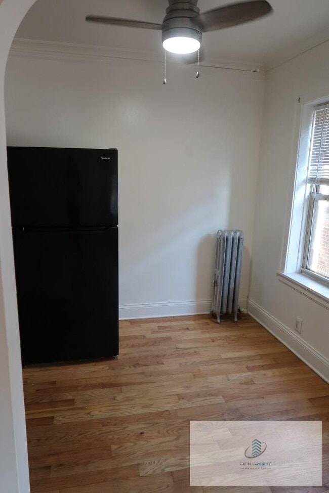 Foto del edificio - 4477 N Elston Ave