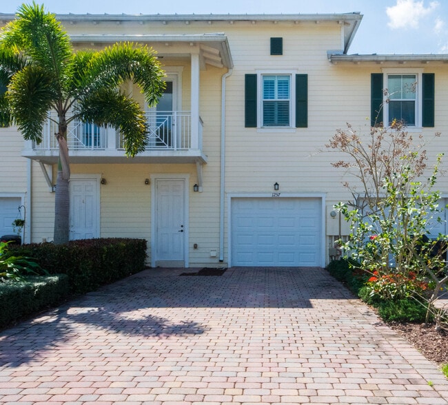 Foto del edificio - 1257 Islamorada Dr