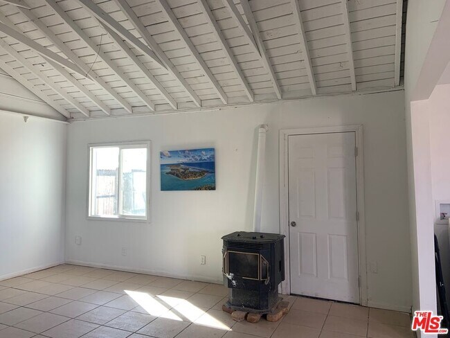 Foto del edificio - 4908 Fort Tejon Rd