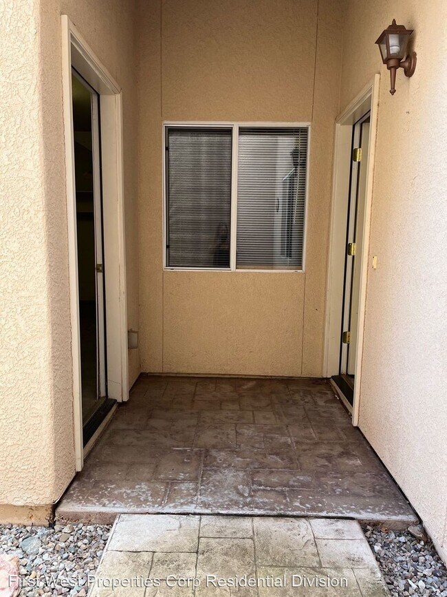 Foto del edificio - 3 br, 2 bath House - 396 Robin Ct