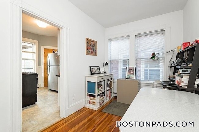 Foto del edificio - 137 Columbia St