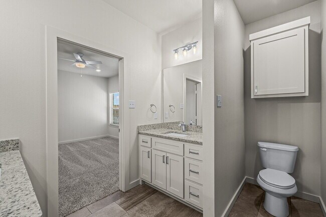 Building Photo - Brand new town home in Iron Horse!!