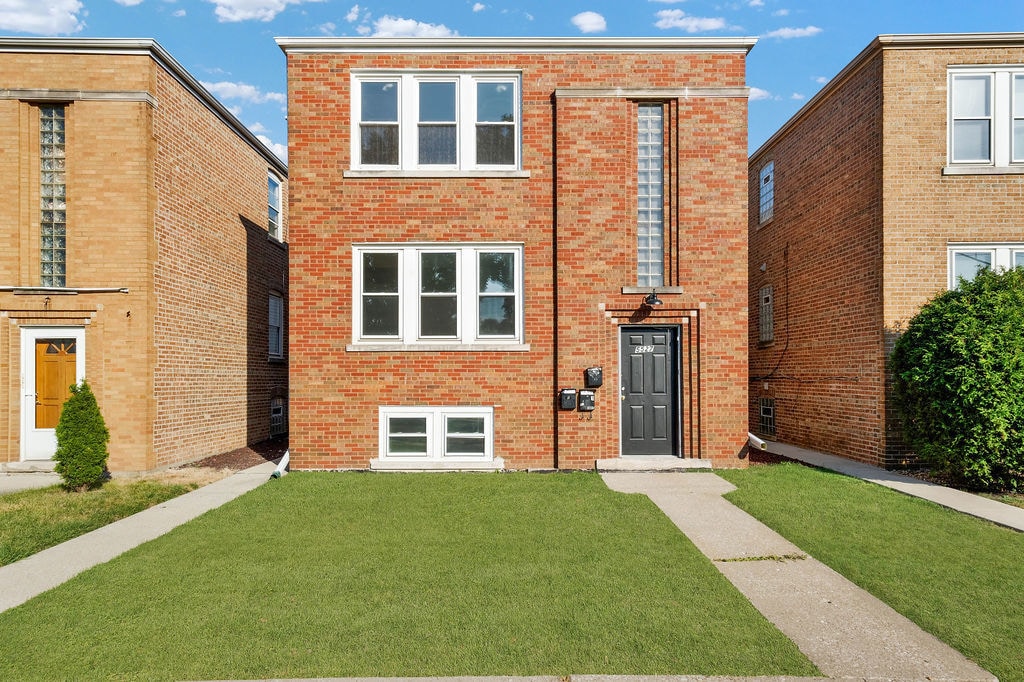 Primary Photo - 5527 S Mason Ave