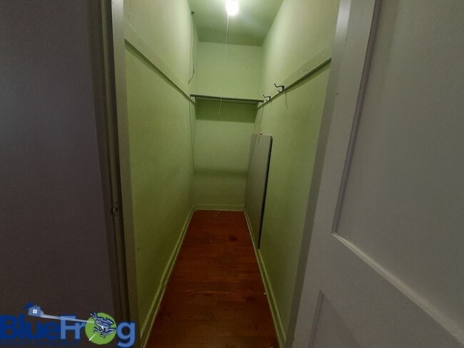 Building Photo - 1525 University Avenue - 7