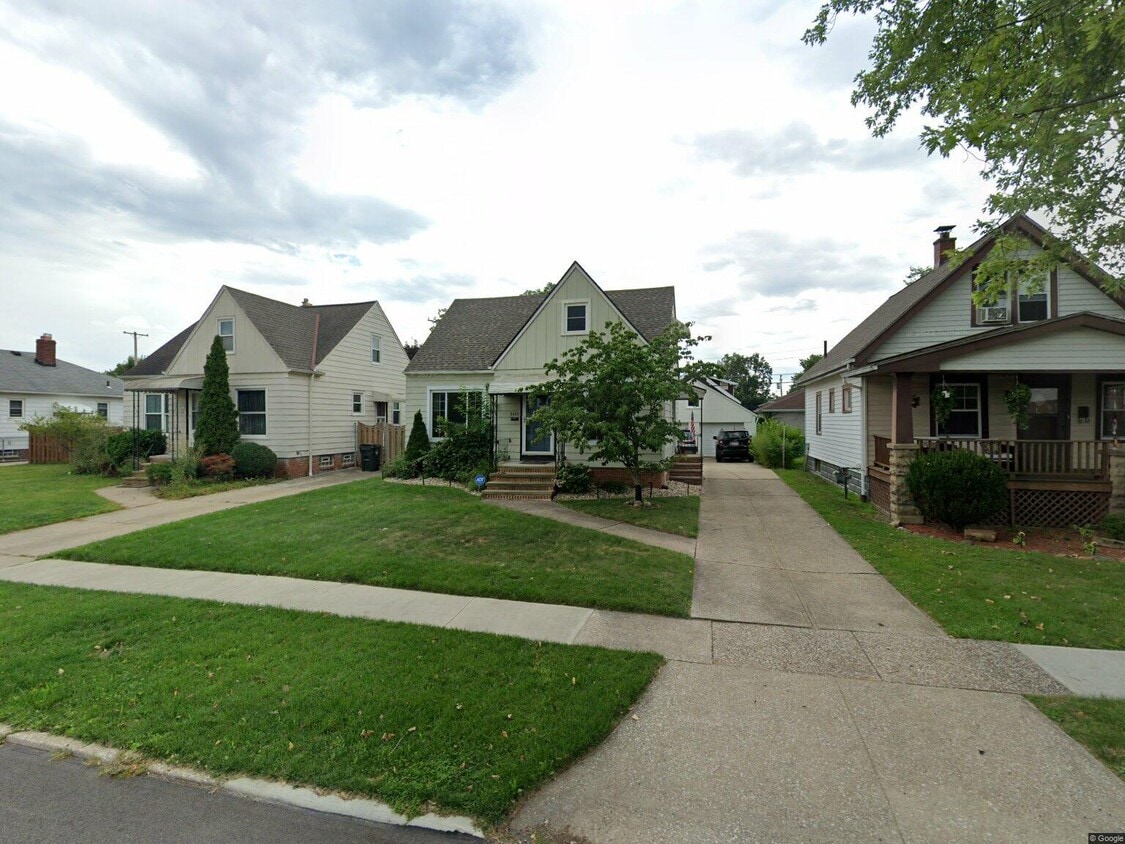 Primary Photo - 3429 Ingleside Dr