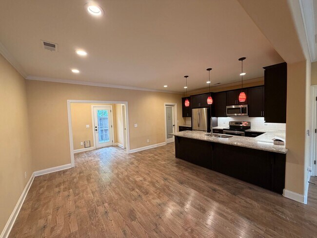 Building Photo - 3111 Blue Sky Dr