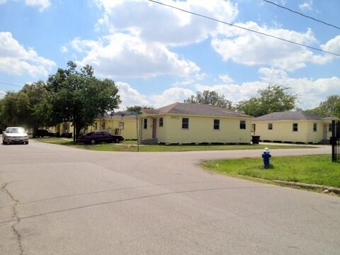 Primary Photo - 3910 Campbell St
