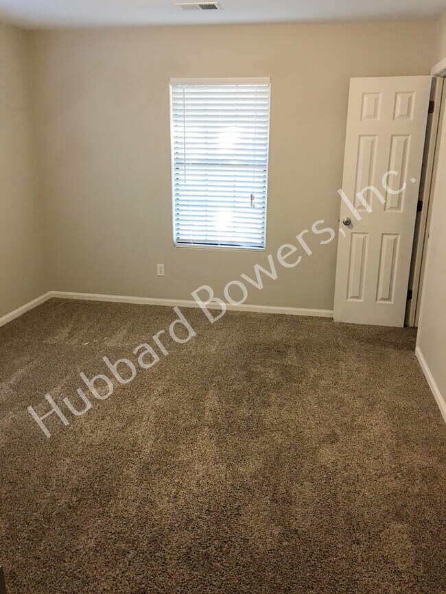 Building Photo - 120 Westpointe Ct