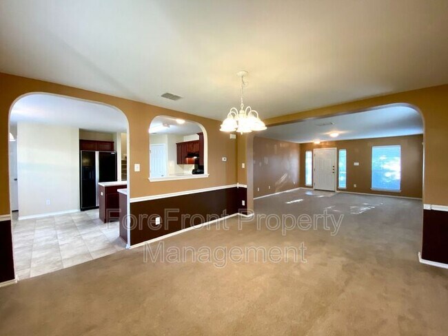 Building Photo - 215 Coopers Hawk