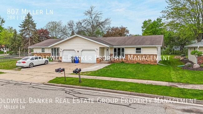 Building Photo - 807 Miller Ln