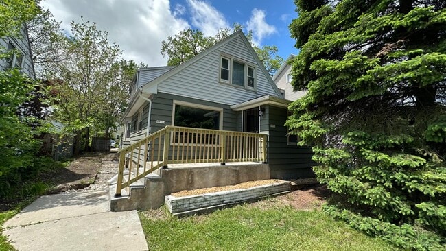Building Photo - 4951 N 36th St