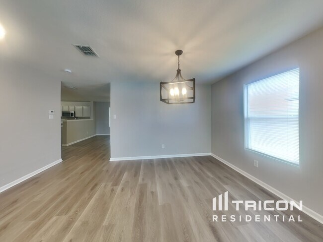 Foto del edificio - 14149 Cochise Dr