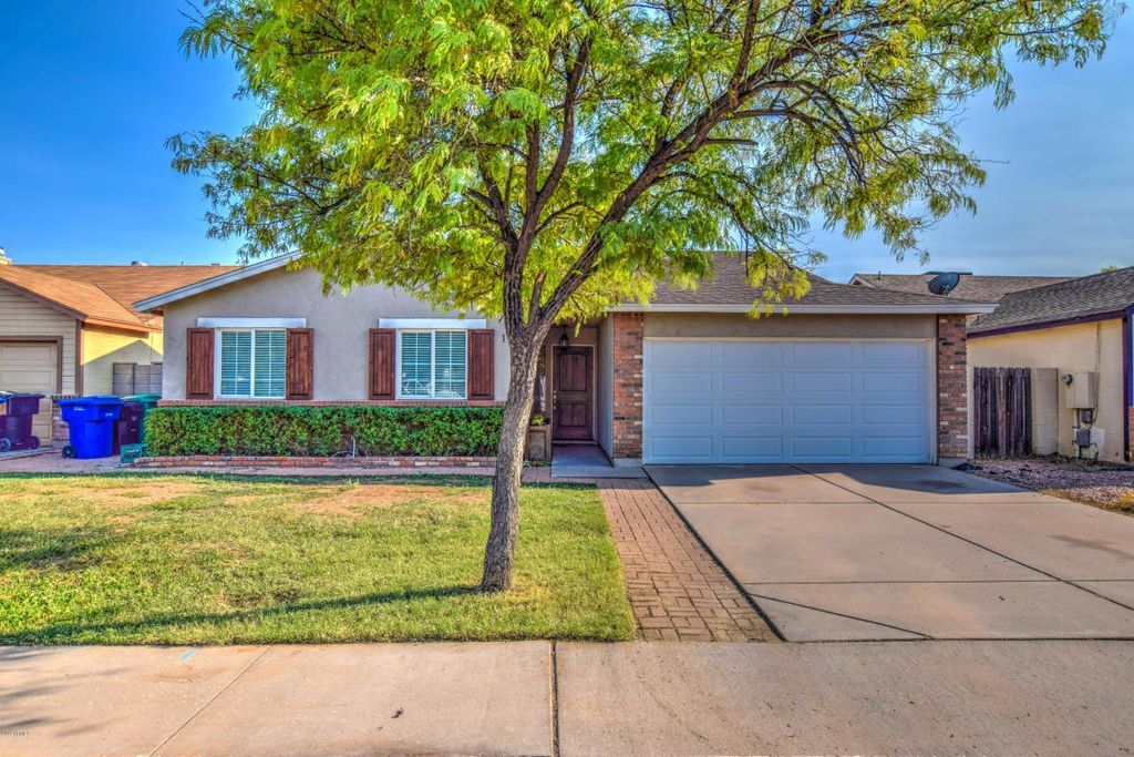 Foto principal - 119 W Indigo St