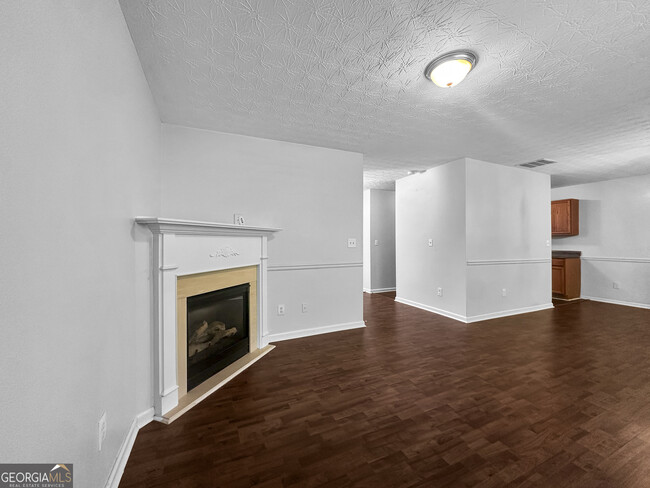 Foto del edificio - 417 Kirkland Dr