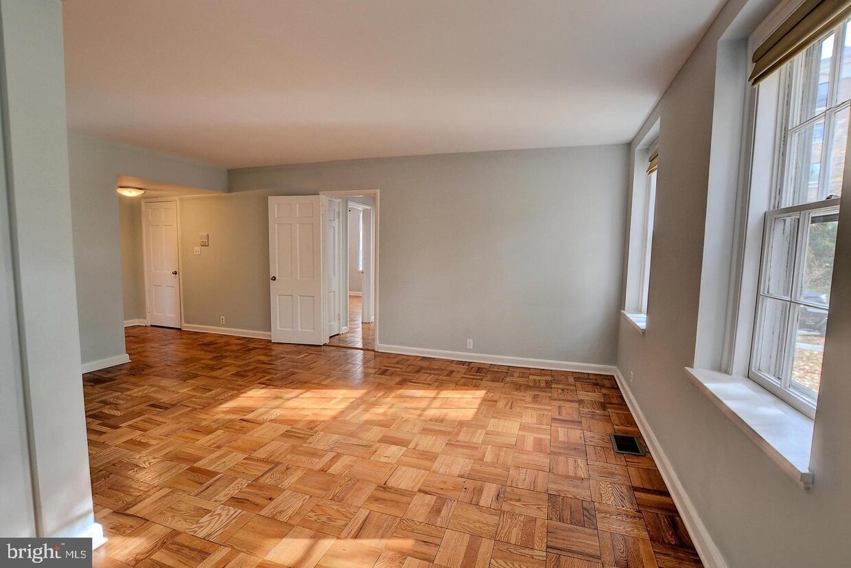 Primary Photo - 3410 38th St NW