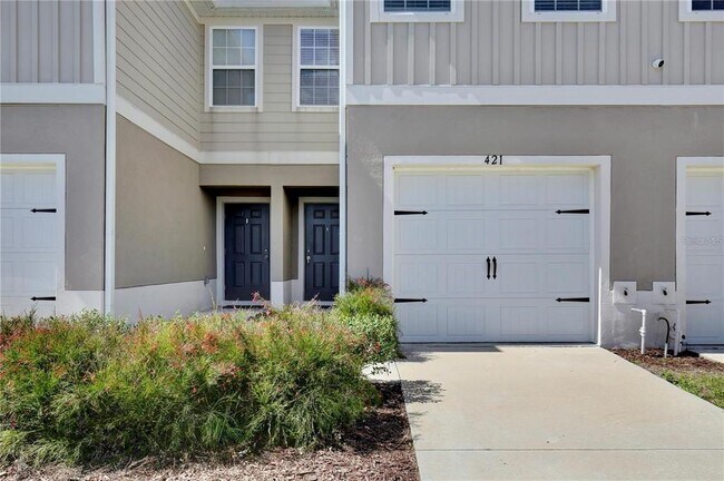 Building Photo - 421 Sedgewick Dr