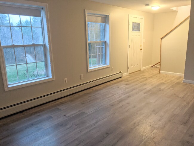 Foto del edificio - 623B River Rd