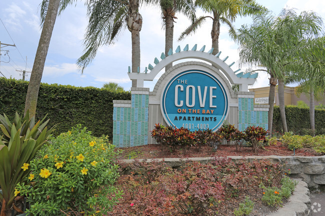 The Cove Apartment Homes Rentals - Tampa, FL | Apartments.com