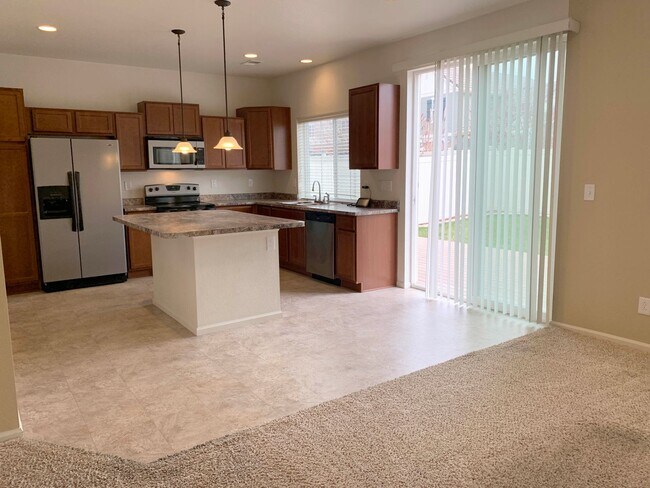 Foto del edificio - 3807 Cedarwood Ln