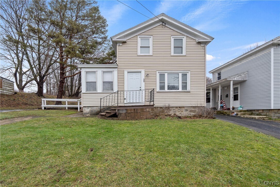 35 John St, Oswego, NY 13126 House Rental in Oswego, NY