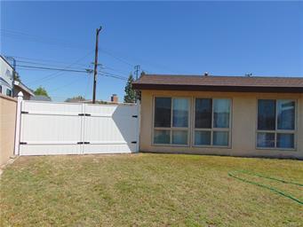 Building Photo - 5879 Los Angeles Way